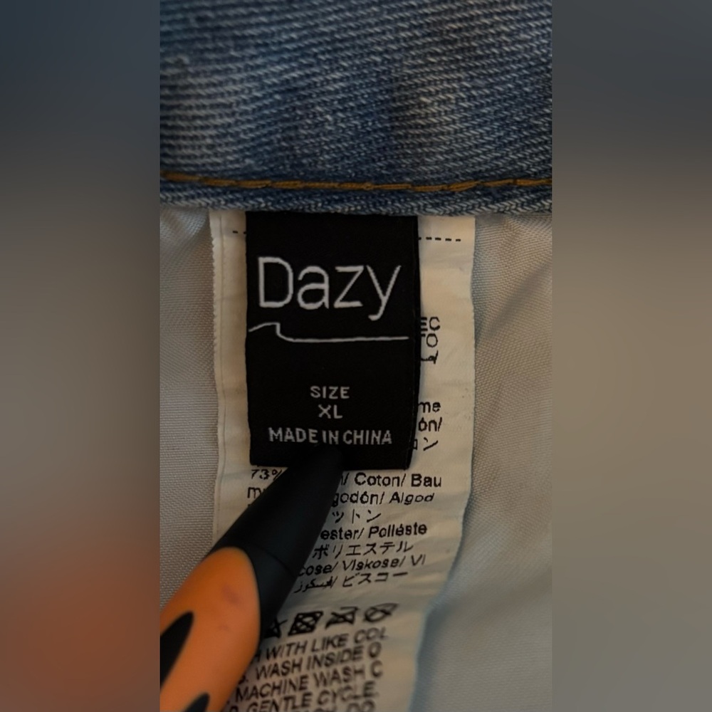 WOMENS VINTAGE JEANS BY DAZY, size XL - Picture 9 of 9